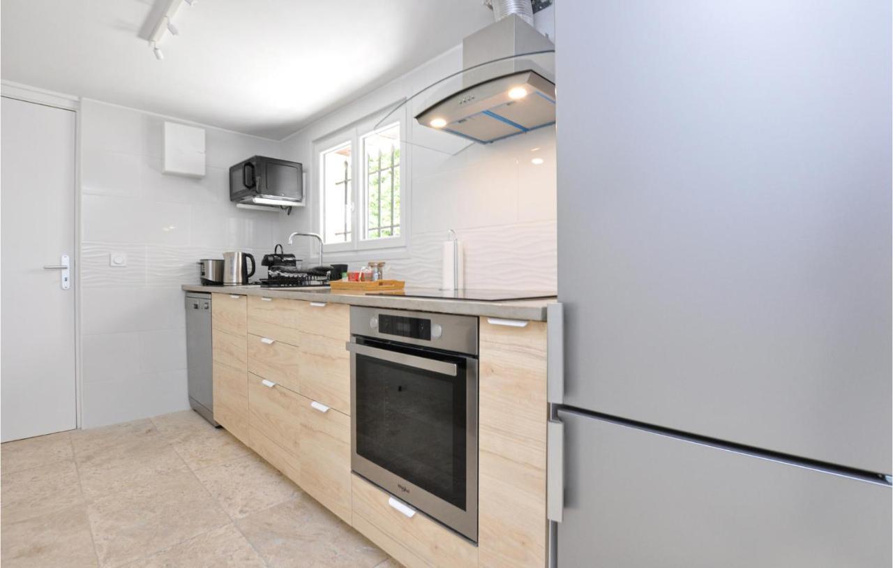 Awesome Apartment In Saint-Jeannet With Kitchen Екстериор снимка