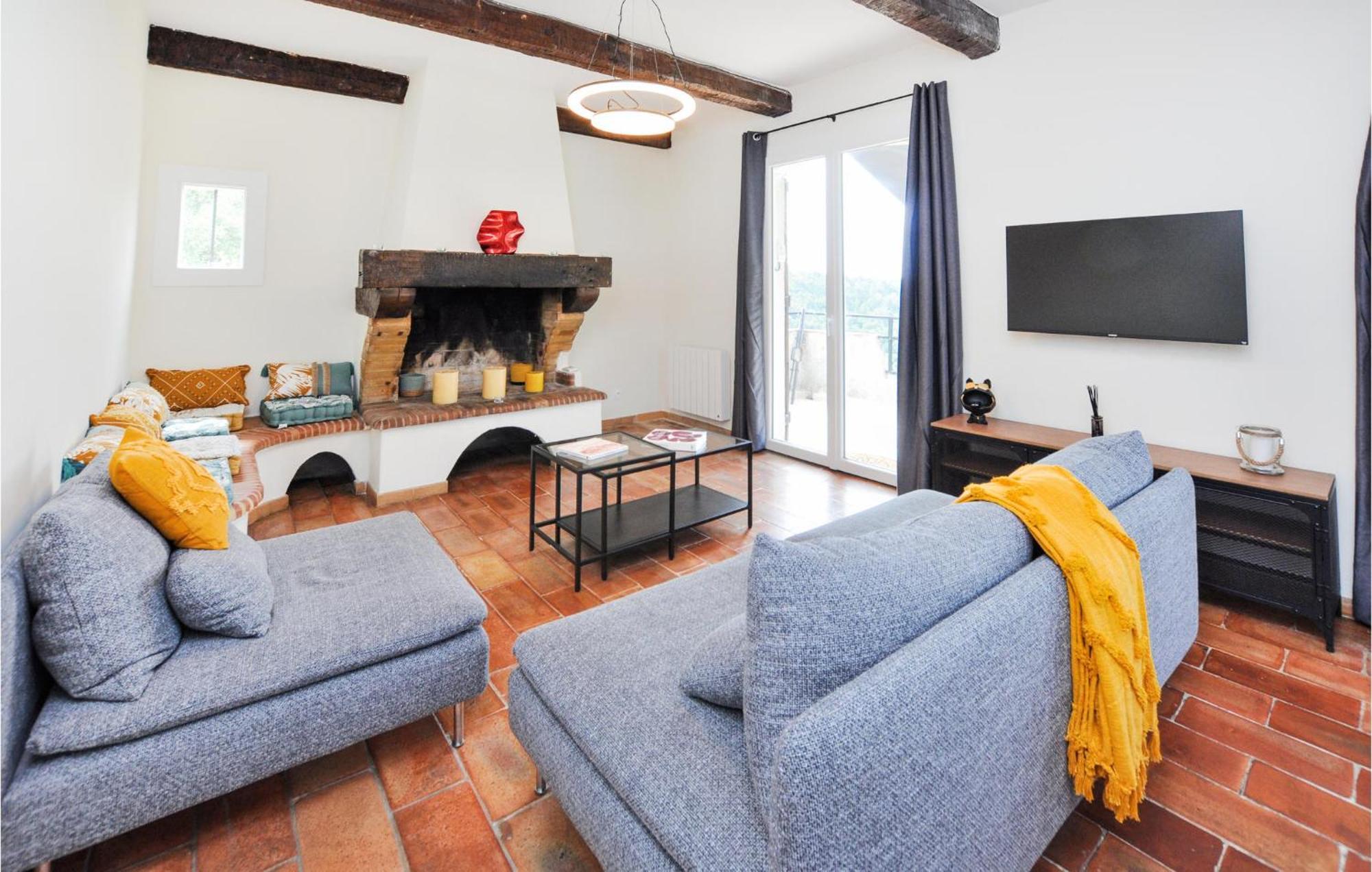 Awesome Apartment In Saint-Jeannet With Kitchen Екстериор снимка